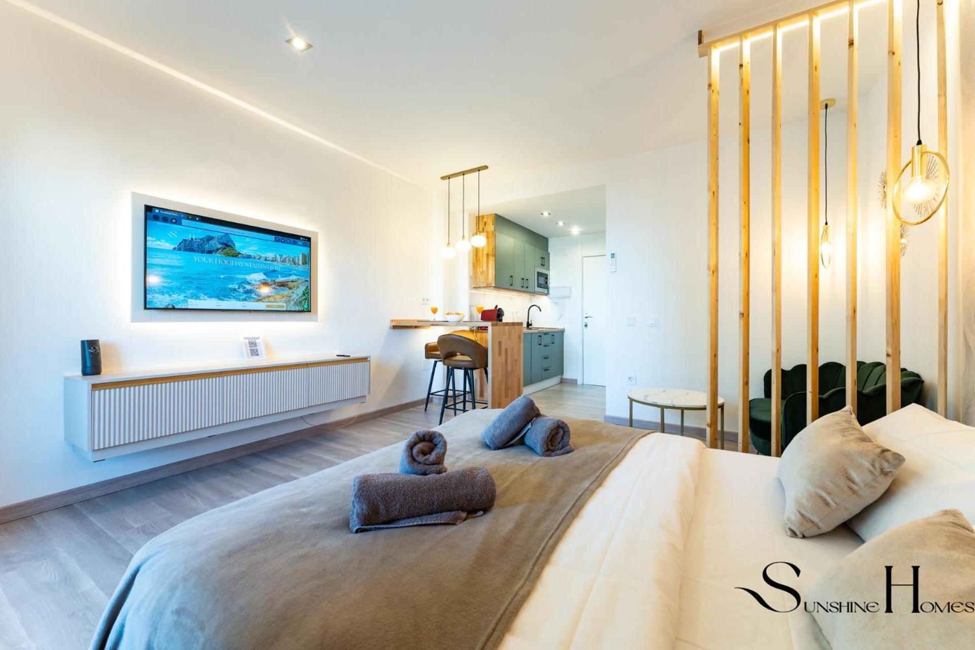 Seaview Beachfront Studio With Aqua Park & Balcony Benalmádena Exterior photo