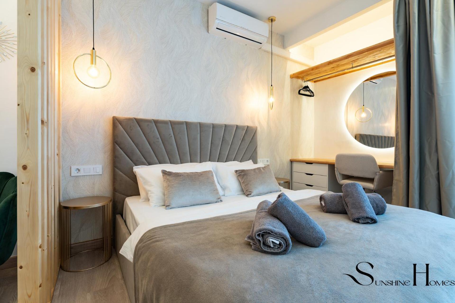 Seaview Beachfront Studio With Aqua Park & Balcony Benalmádena Exterior photo