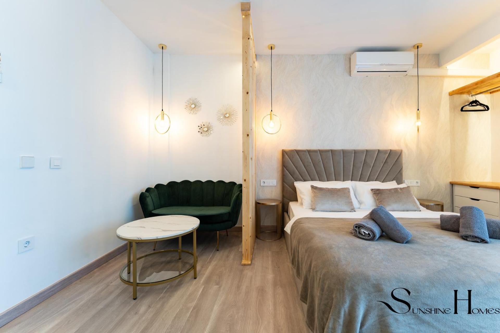 Seaview Beachfront Studio With Aqua Park & Balcony Benalmádena Exterior photo