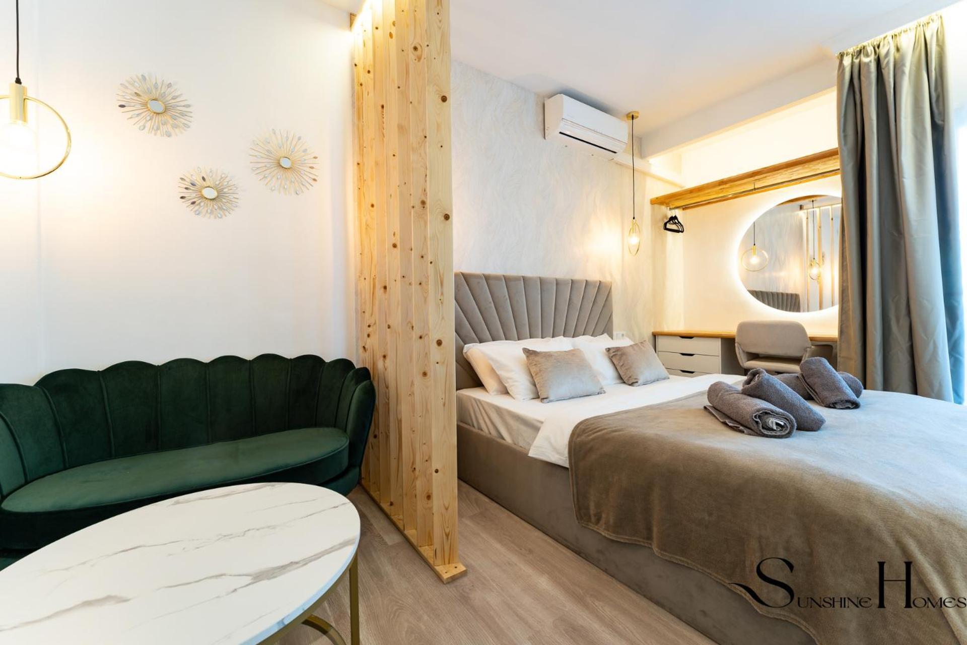 Seaview Beachfront Studio With Aqua Park & Balcony Benalmádena Exterior photo